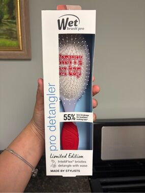 Wet Brush Limited Edition Cherry on top